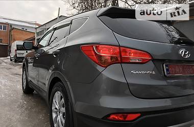 Внедорожник / Кроссовер Hyundai Santa FE 2014 в Виннице