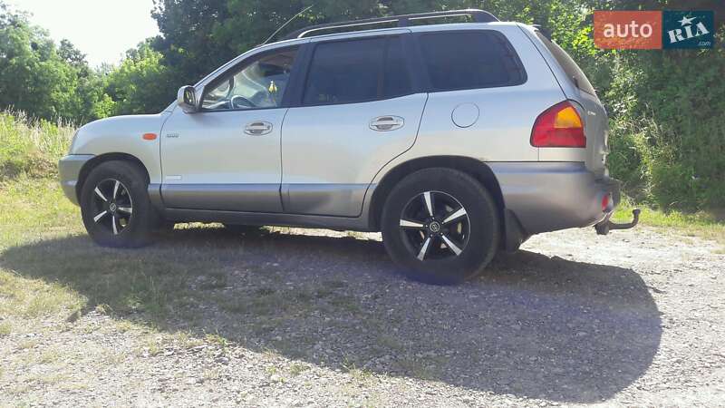 Внедорожник / Кроссовер Hyundai Santa FE 2004 в Львове