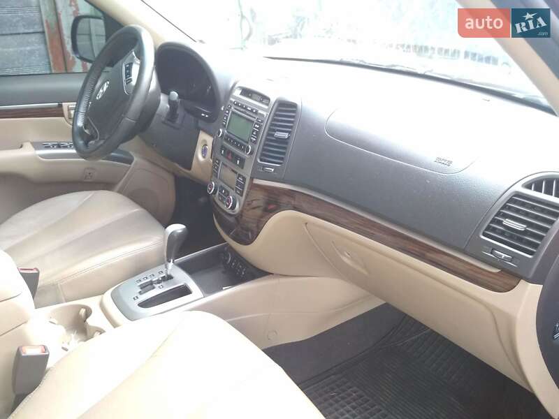 Внедорожник / Кроссовер Hyundai Santa FE 2010 в Виннице