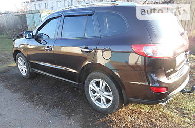 Внедорожник / Кроссовер Hyundai Santa FE 2010 в Новгород-Северском