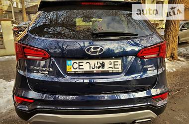 Позашляховик / Кросовер Hyundai Santa FE 2016 в Чернівцях