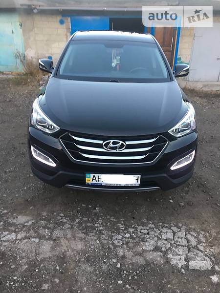 Позашляховик / Кросовер Hyundai Santa FE 2013 в 