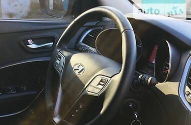 Позашляховик / Кросовер Hyundai Santa FE 2013 в 