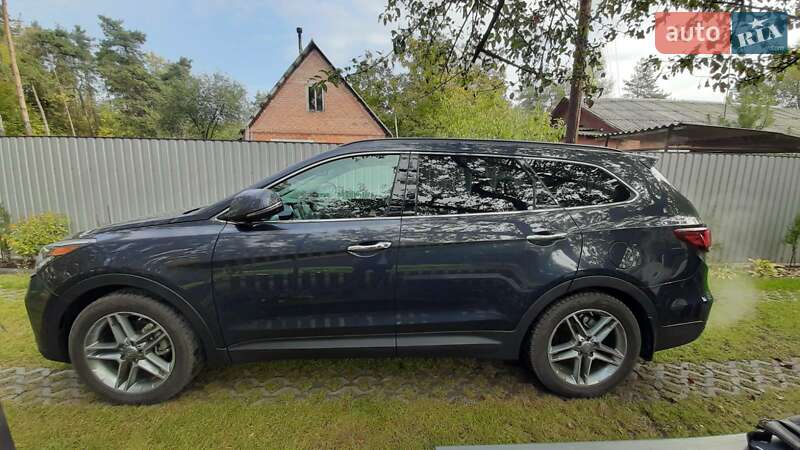 Внедорожник / Кроссовер Hyundai Santa FE 2017 в Полтаве