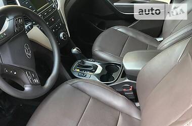 Позашляховик / Кросовер Hyundai Santa FE 2017 в 