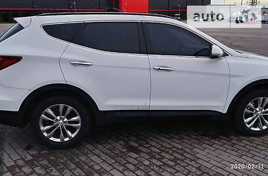 Позашляховик / Кросовер Hyundai Santa FE 2015 в 