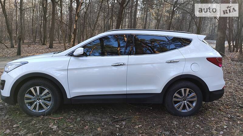 Позашляховик / Кросовер Hyundai Santa FE 2014 в Києві