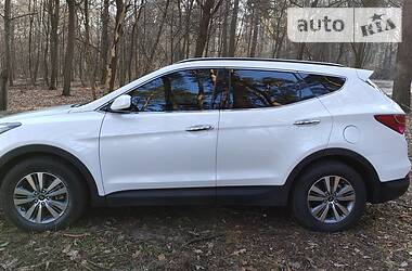 Внедорожник / Кроссовер Hyundai Santa FE 2014 в 