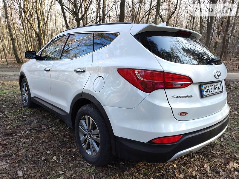 Позашляховик / Кросовер Hyundai Santa FE 2014 в Києві