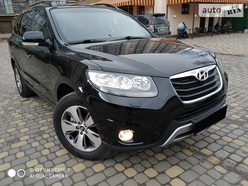 Позашляховик / Кросовер Hyundai Santa FE 2012 в 