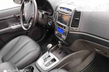 Позашляховик / Кросовер Hyundai Santa FE 2012 в 