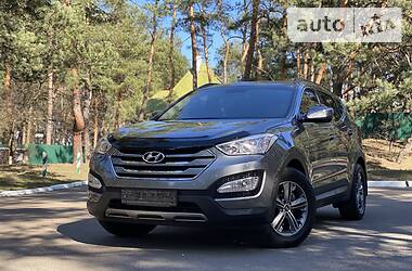 Позашляховик / Кросовер Hyundai Santa FE 2014 в 