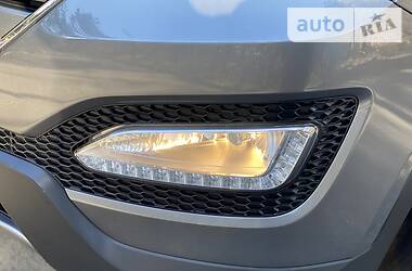 Позашляховик / Кросовер Hyundai Santa FE 2014 в 