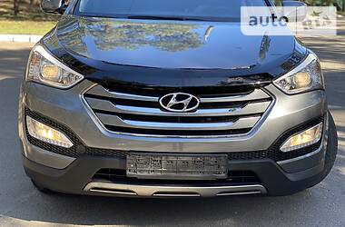 Позашляховик / Кросовер Hyundai Santa FE 2014 в 