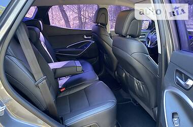 Позашляховик / Кросовер Hyundai Santa FE 2014 в 