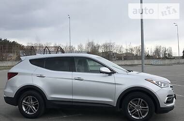 Позашляховик / Кросовер Hyundai Santa FE 2017 в 