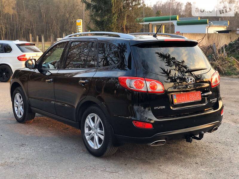 Універсал Hyundai Santa FE 2010 в Радивиліві