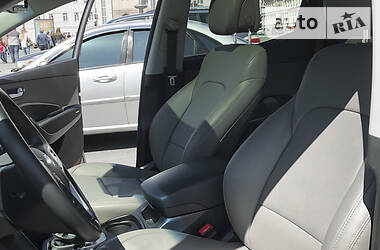 Внедорожник / Кроссовер Hyundai Santa FE 2018 в 