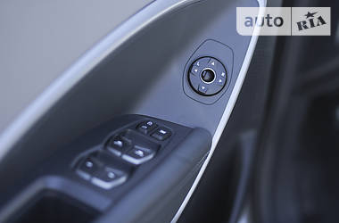 Внедорожник / Кроссовер Hyundai Santa FE 2018 в 
