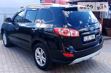 Позашляховик / Кросовер Hyundai Santa FE 2010 в 