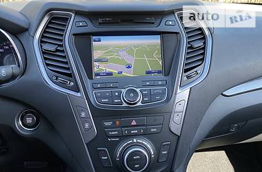 Позашляховик / Кросовер Hyundai Santa FE 2015 в 
