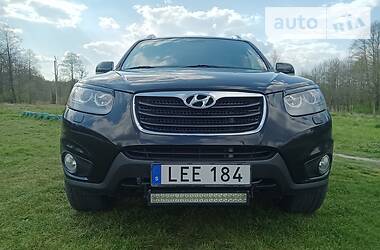 Позашляховик / Кросовер Hyundai Santa FE 2010 в 