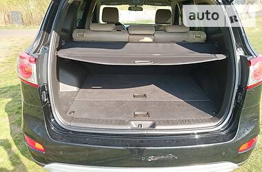 Позашляховик / Кросовер Hyundai Santa FE 2010 в 