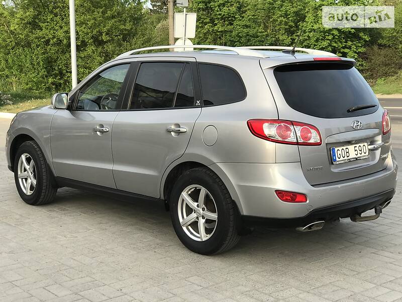 Внедорожник / Кроссовер Hyundai Santa FE 2011 в Луцке