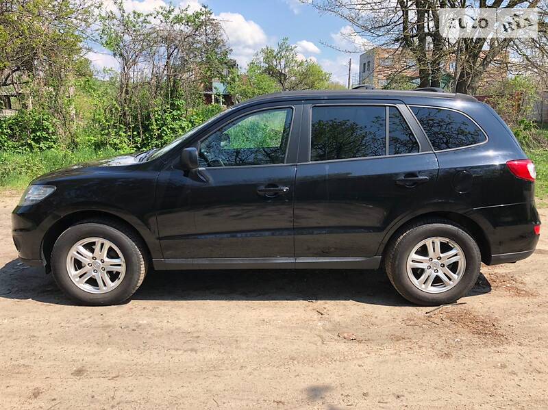 Позашляховик / Кросовер Hyundai Santa FE 2012 в Києві