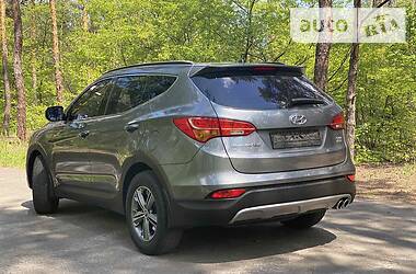 Позашляховик / Кросовер Hyundai Santa FE 2014 в 