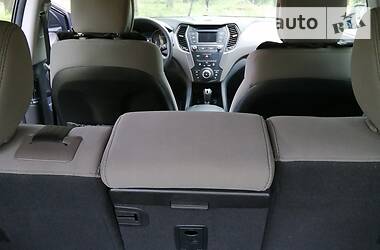 Позашляховик / Кросовер Hyundai Santa FE 2016 в 