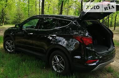 Позашляховик / Кросовер Hyundai Santa FE 2016 в 