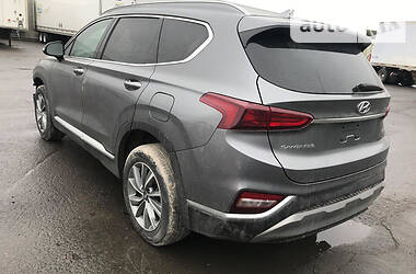 Внедорожник / Кроссовер Hyundai Santa FE 2019 в Киеве