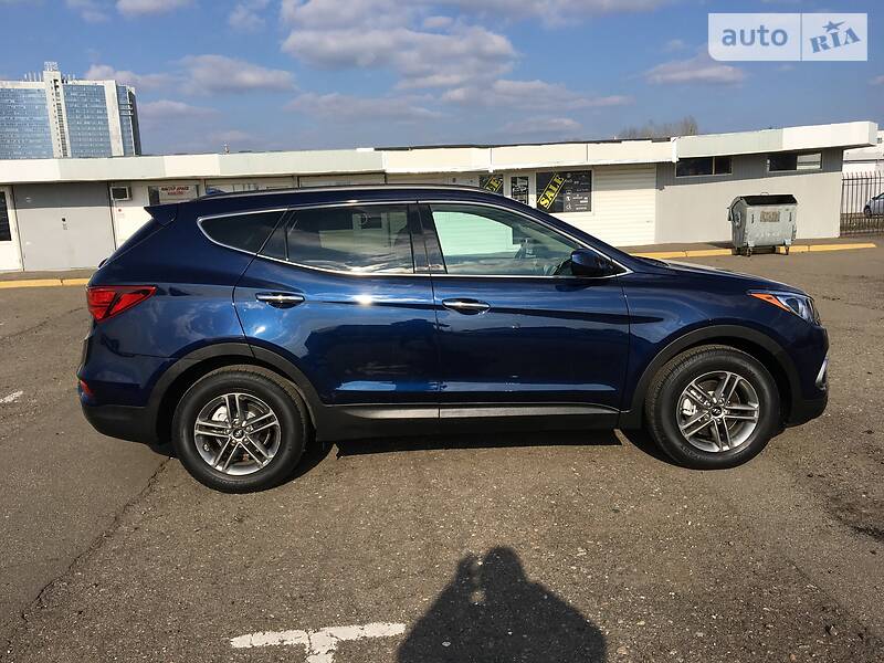 Позашляховик / Кросовер Hyundai Santa FE 2016 в Києві