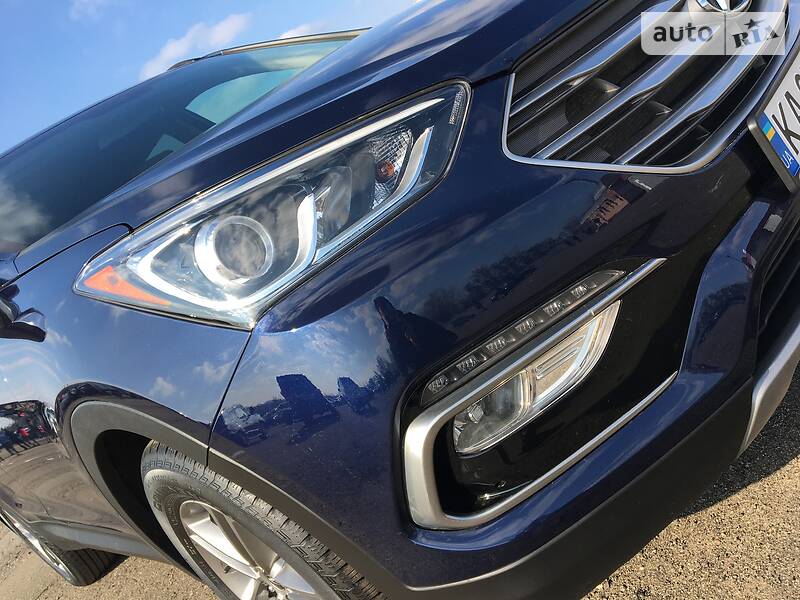 Позашляховик / Кросовер Hyundai Santa FE 2016 в Києві