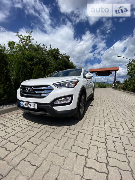 Позашляховик / Кросовер Hyundai Santa FE 2014 в Мукачевому
