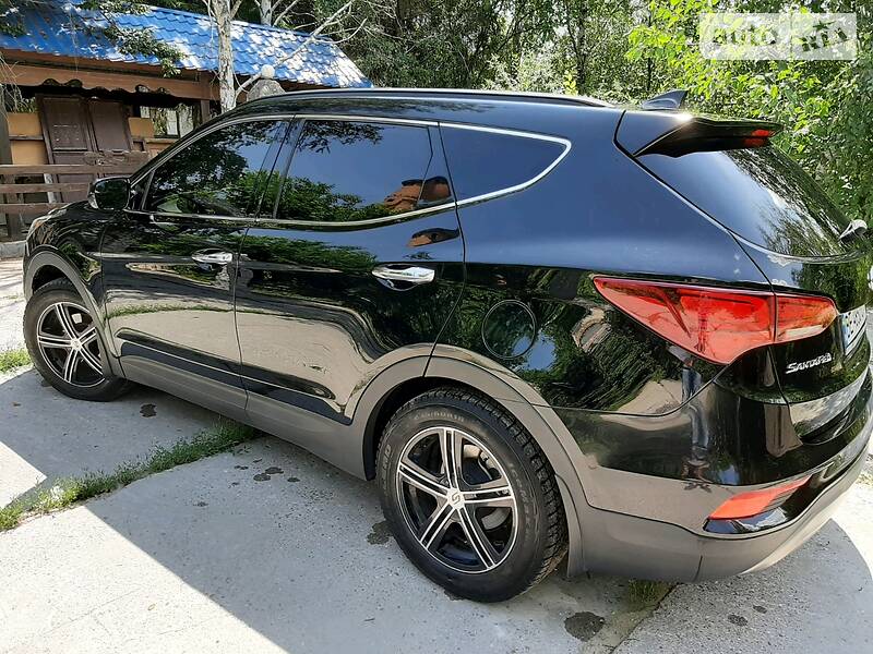 Позашляховик / Кросовер Hyundai Santa FE 2016 в Новій Одесі