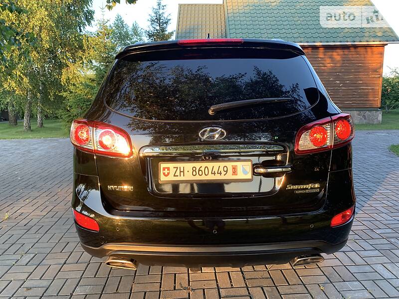 Позашляховик / Кросовер Hyundai Santa FE 2011 в Луцьку