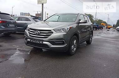 Внедорожник / Кроссовер Hyundai Santa FE 2016 в Киеве