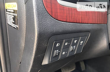 Позашляховик / Кросовер Hyundai Santa FE 2007 в 