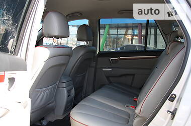 Позашляховик / Кросовер Hyundai Santa FE 2006 в 