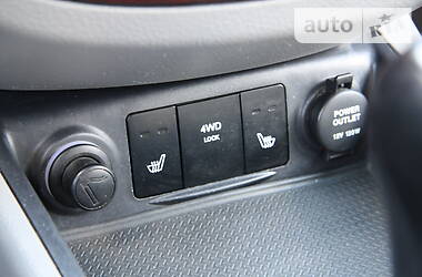 Позашляховик / Кросовер Hyundai Santa FE 2006 в 