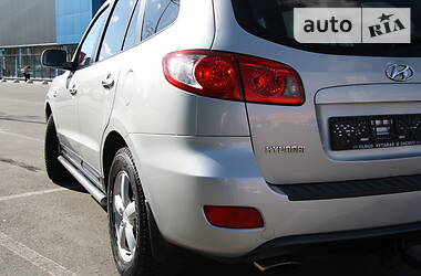 Позашляховик / Кросовер Hyundai Santa FE 2006 в 
