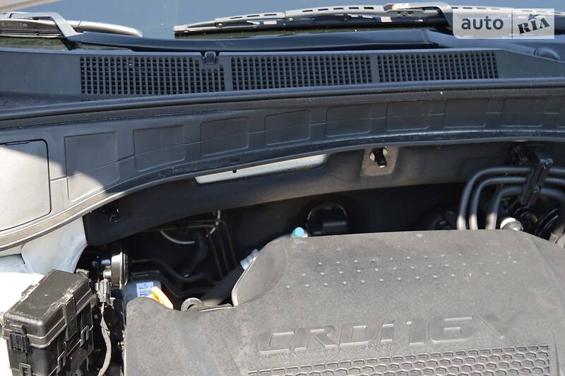 Позашляховик / Кросовер Hyundai Santa FE 2013 в Києві фото 2 Позашляховик / Кросовер Hyundai Santa FE 2013 в Києві