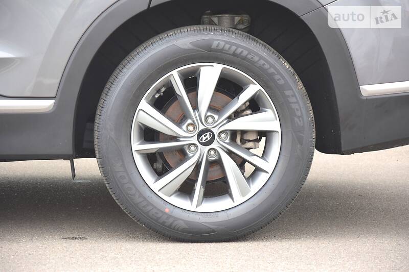Позашляховик / Кросовер Hyundai Santa FE 2019 в Києві