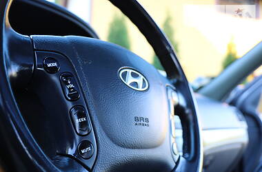Позашляховик / Кросовер Hyundai Santa FE 2008 в 