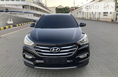 Внедорожник / Кроссовер Hyundai Santa FE 2017 в Киеве