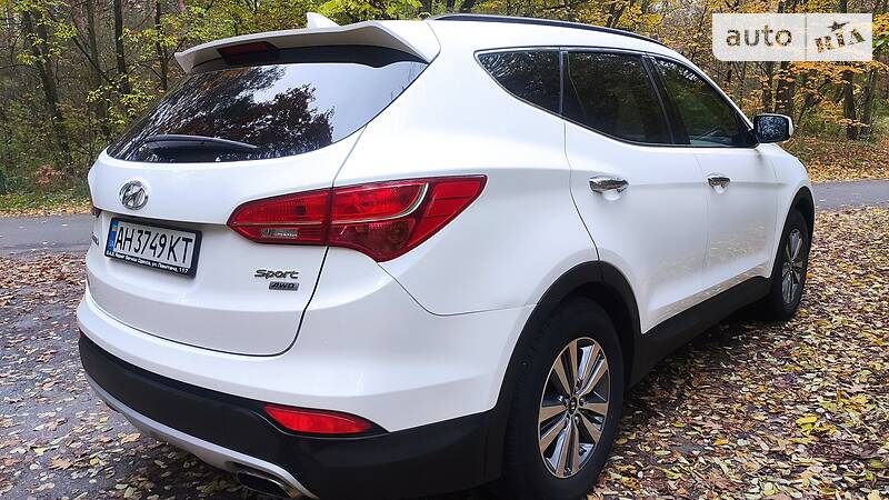Позашляховик / Кросовер Hyundai Santa FE 2014 в Києві