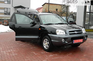 Внедорожник / Кроссовер Hyundai Santa FE 2005 в Ровно