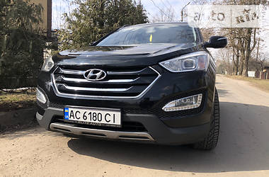 Внедорожник / Кроссовер Hyundai Santa FE 2013 в Нововолынске